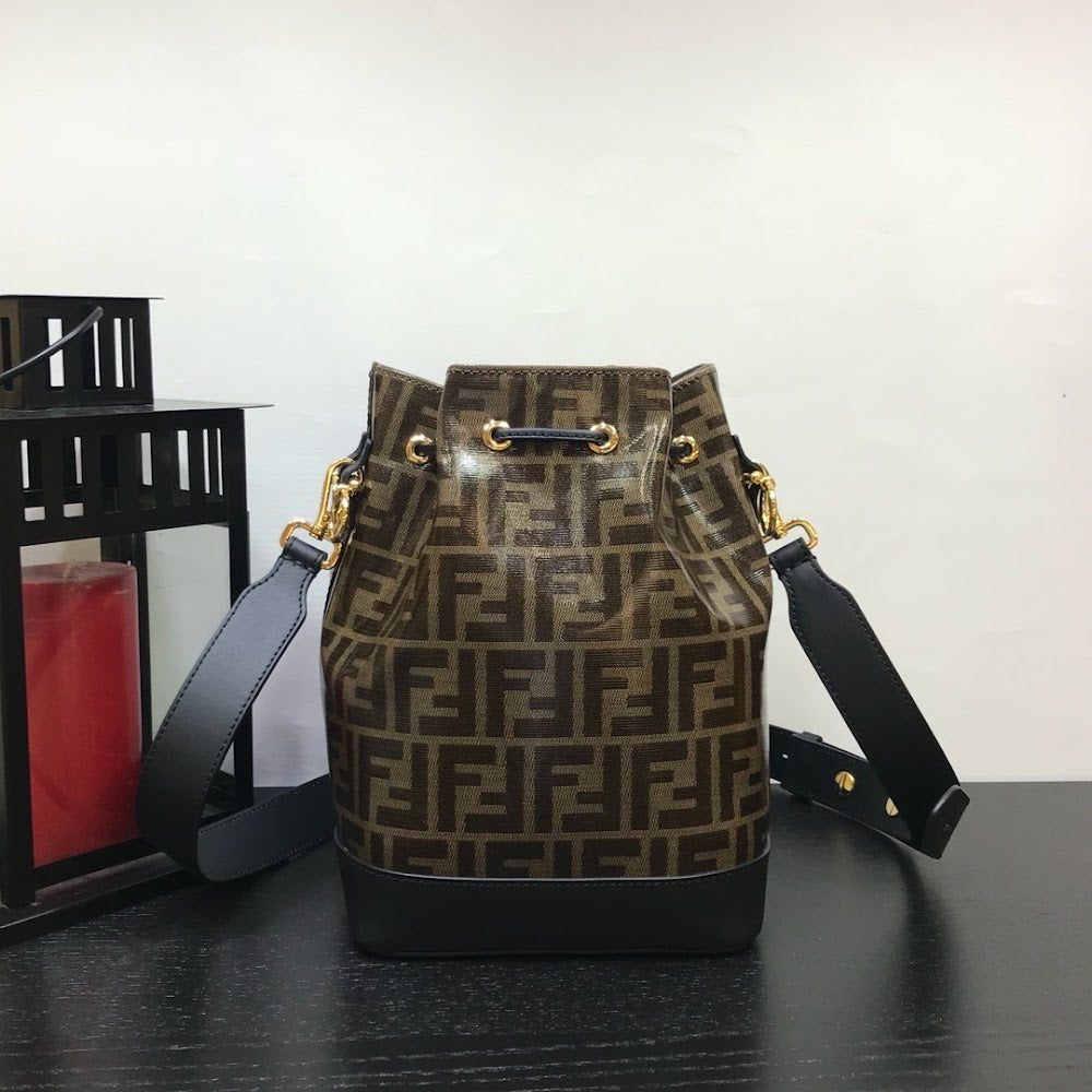 new-designer-premium-bags-nm15273