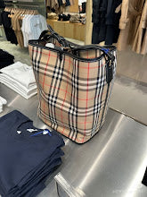 new-luxury-designer-bags-nm5802