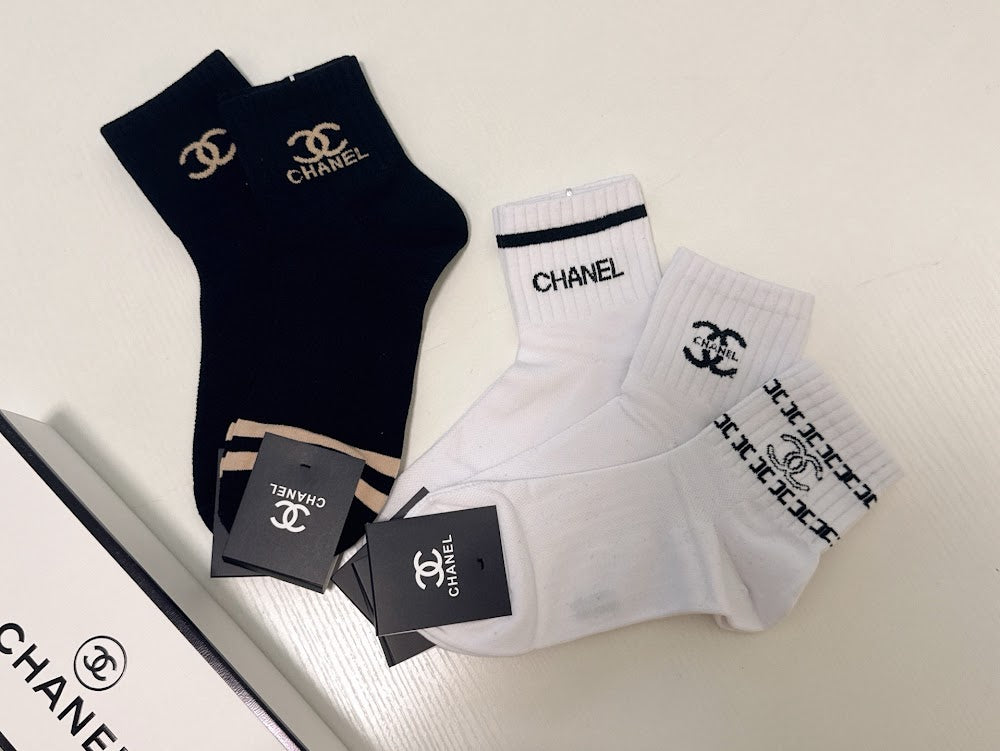 Dragons Bags Premium Luxury Socks --98638