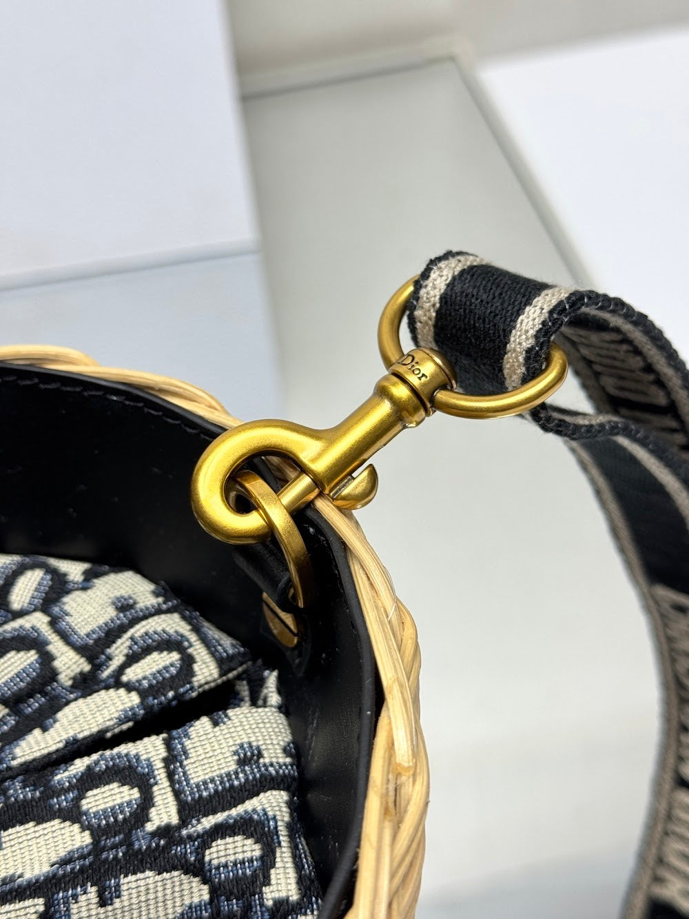 Dragons BagsDiorn Luxury Bag --115713