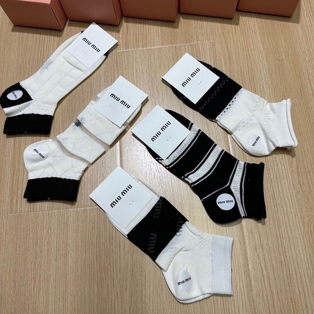 Dragons Bags Premium Luxury Socks --98304