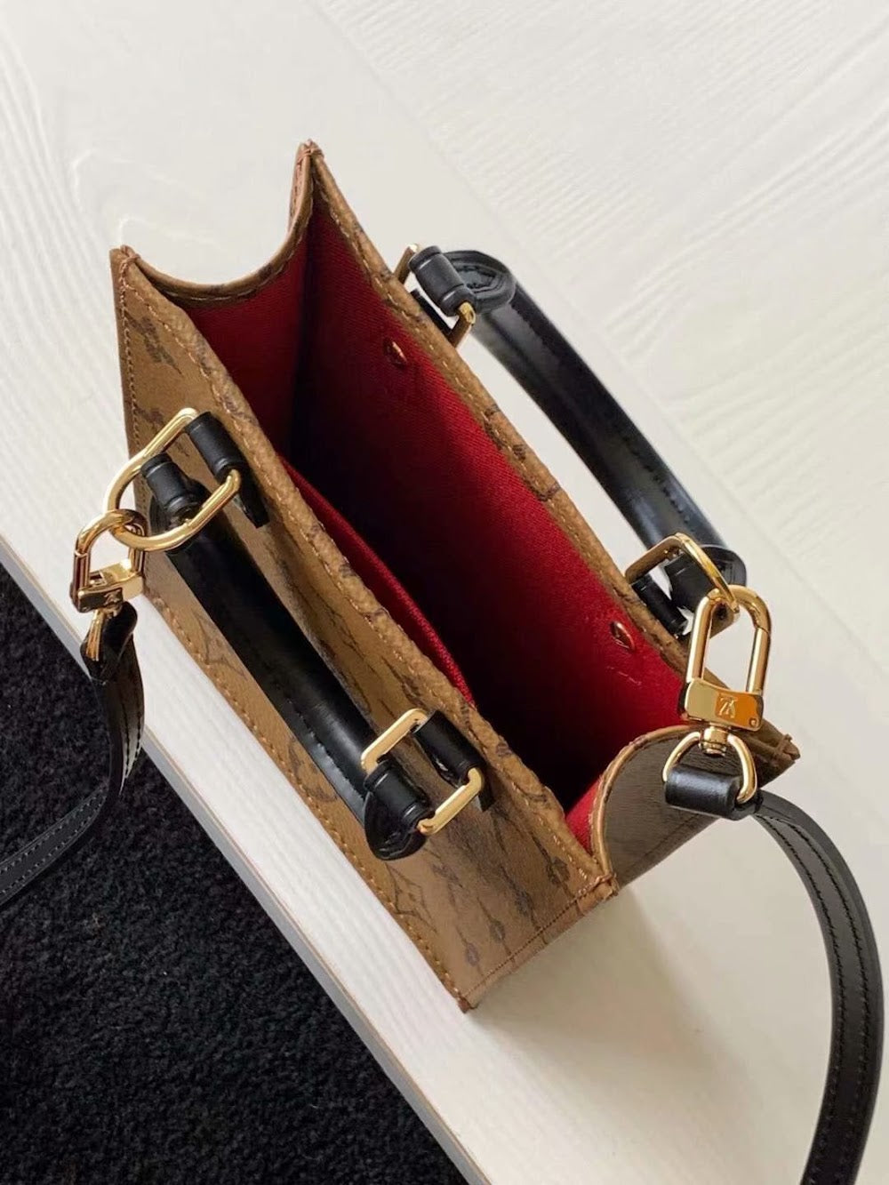 Dragons Bags ln Luxury Bag --65976