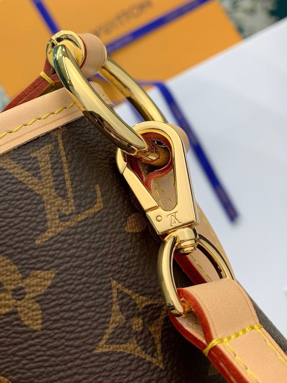 Dragons Bags ln Luxury Bag --60690