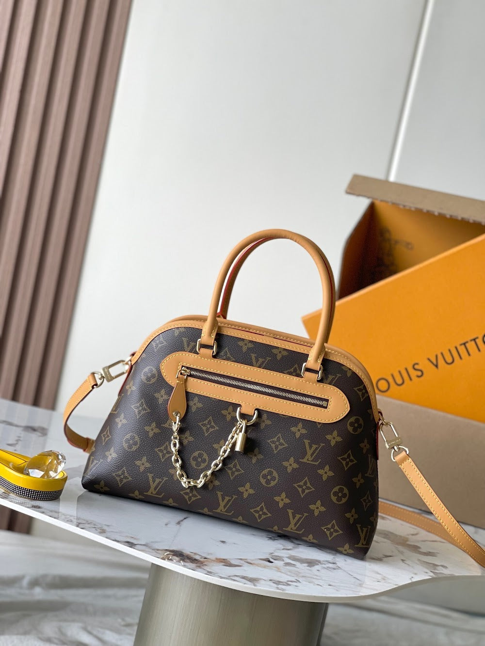 Dragons Bags ln Luxury Bag --97386