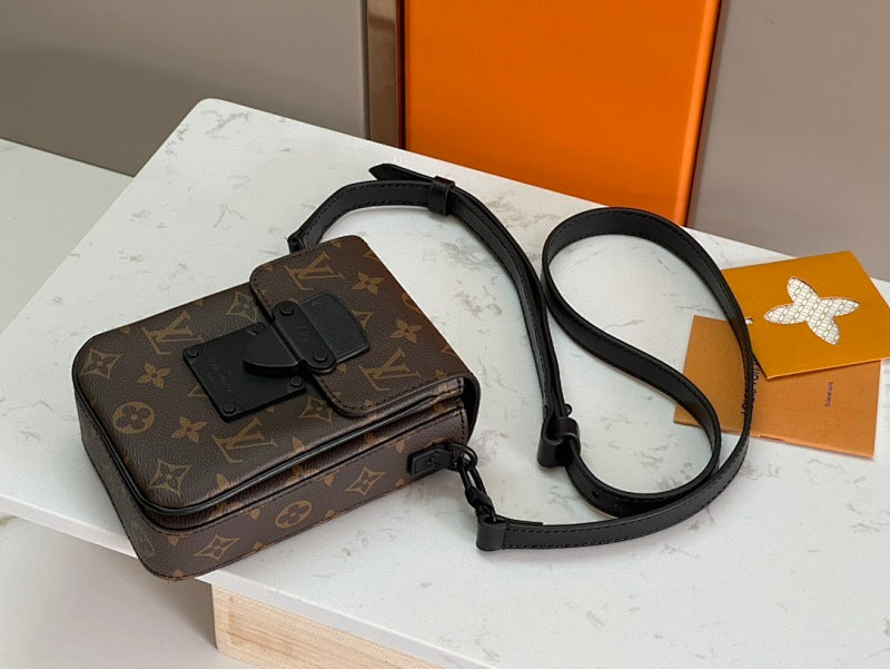 Dragons Bags ln Luxury Bag --71662
