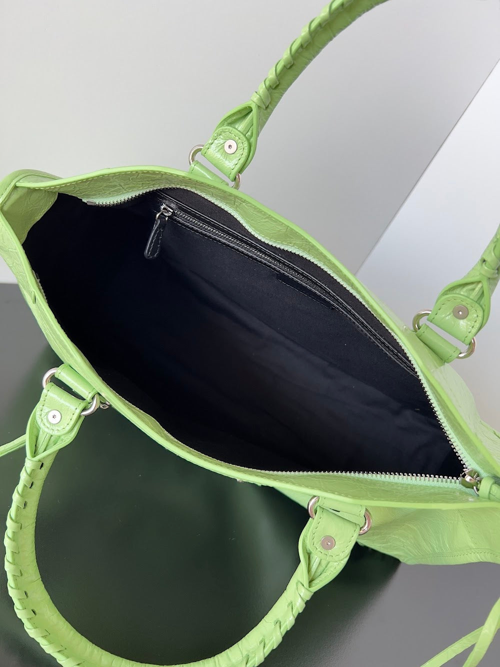 Dragons Bags Balenciaga Luxury Bag --111549