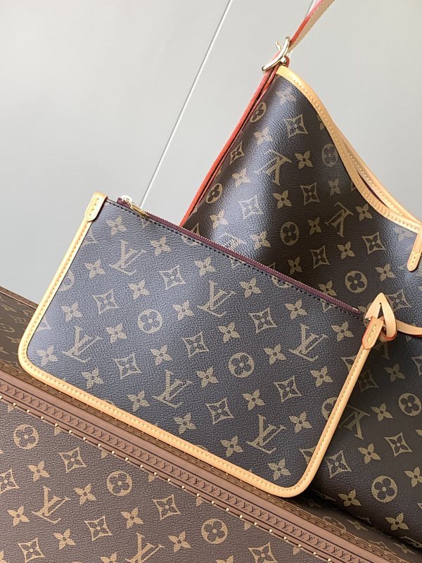 Dragons Bags ln Luxury Bag --81679