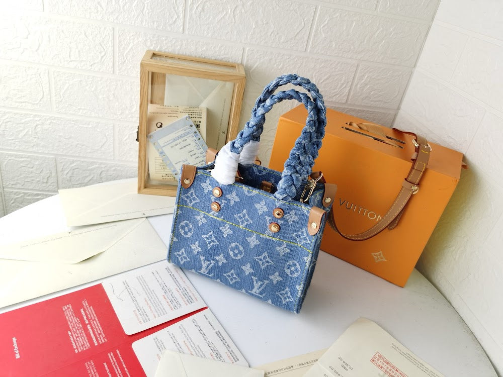 Dragons Bags ln Luxury Bag --81556