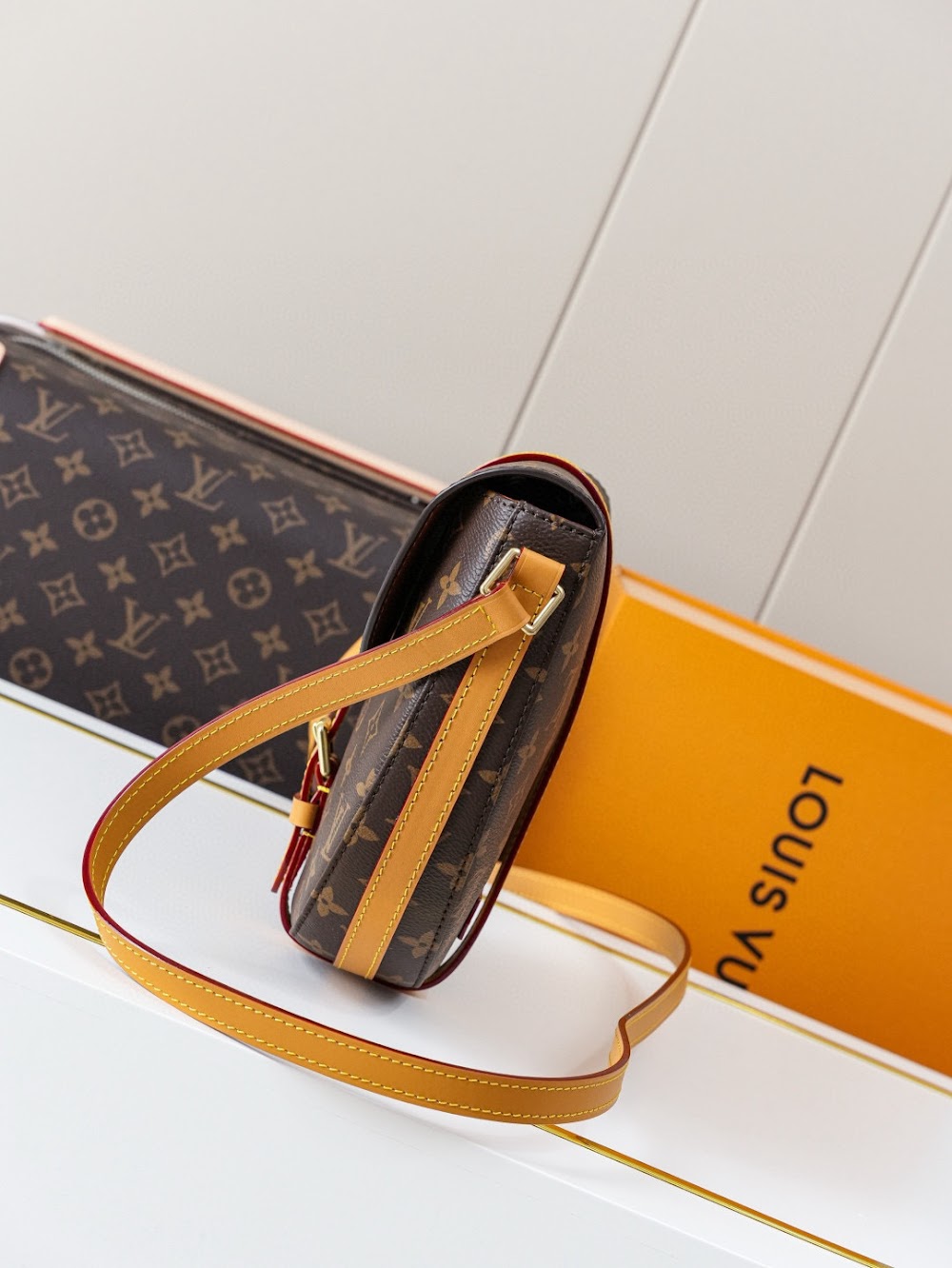 Dragons Bags ln Luxury Bag --81749