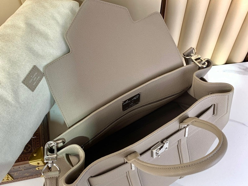 Dragons Bags ln Luxury Bag --69395