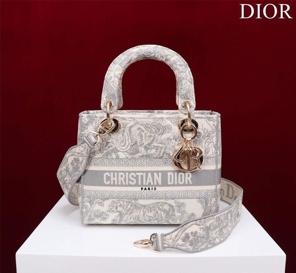 Dragons BagsDiorn Luxury Bag --116396