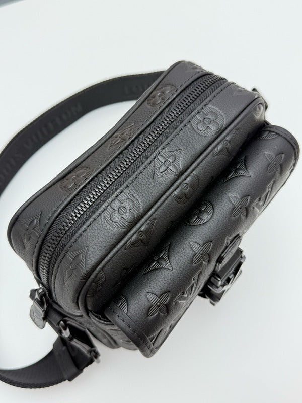 Dragons Bags ln Luxury Bag --71506