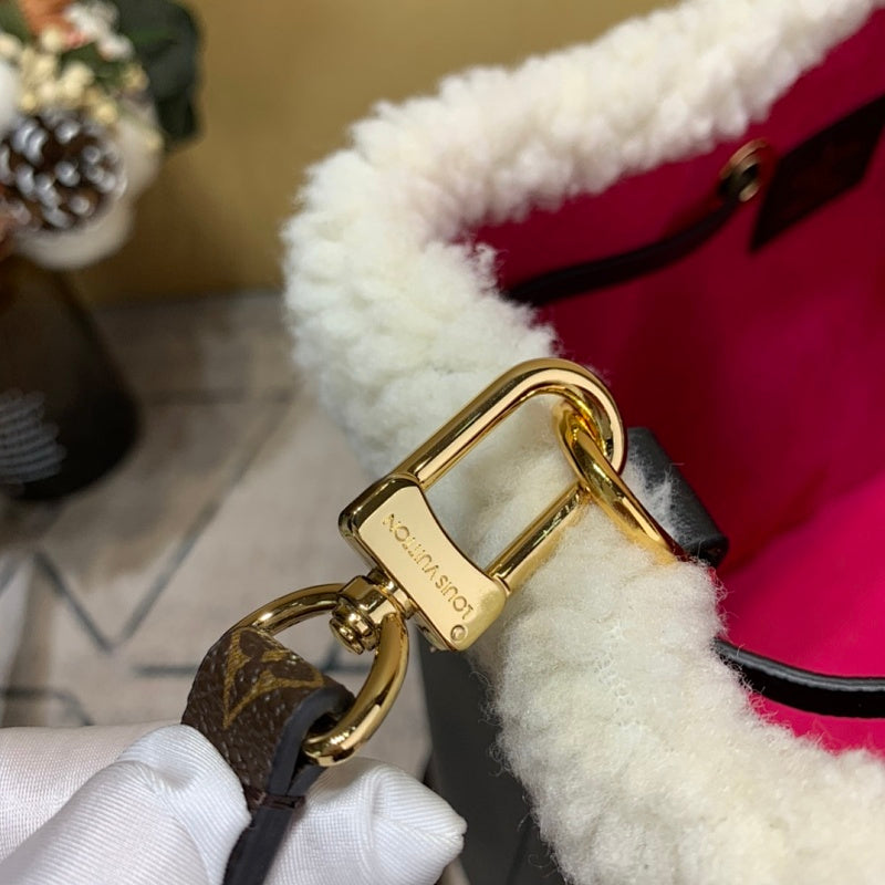 Dragons Bags ln Luxury Bag --59317