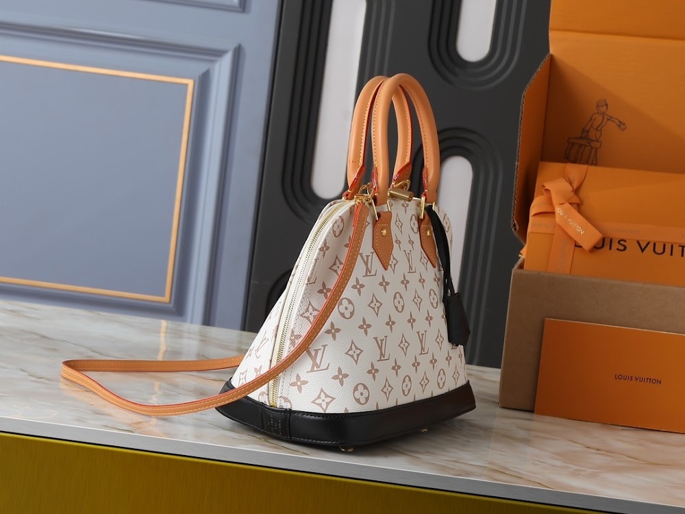 Dragons Bags ln Luxury Bag --77610