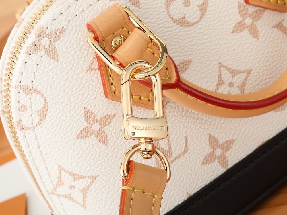 Dragons Bags ln Luxury Bag --97260