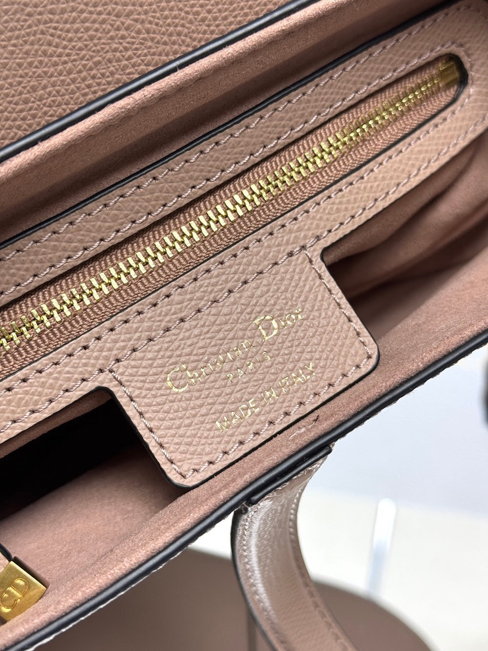 Dragons BagsDiorn Luxury Bag --115263