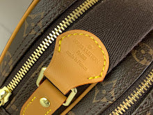 new-luxury-designer-bags-nm5041