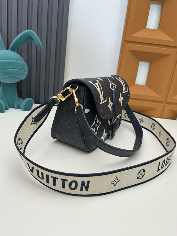 Dragons Bags ln Luxury Bag --81475
