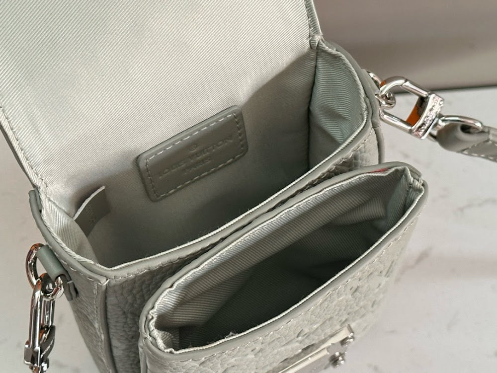 Dragons Bags ln Luxury Bag --70670