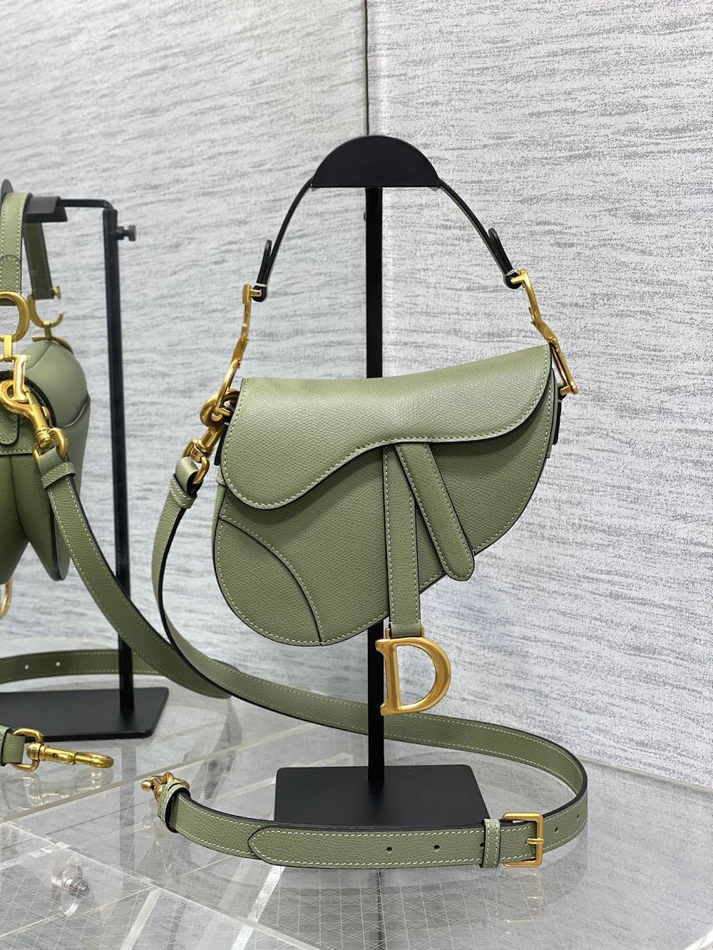 Dragons BagsDiorn Luxury Bag --115009