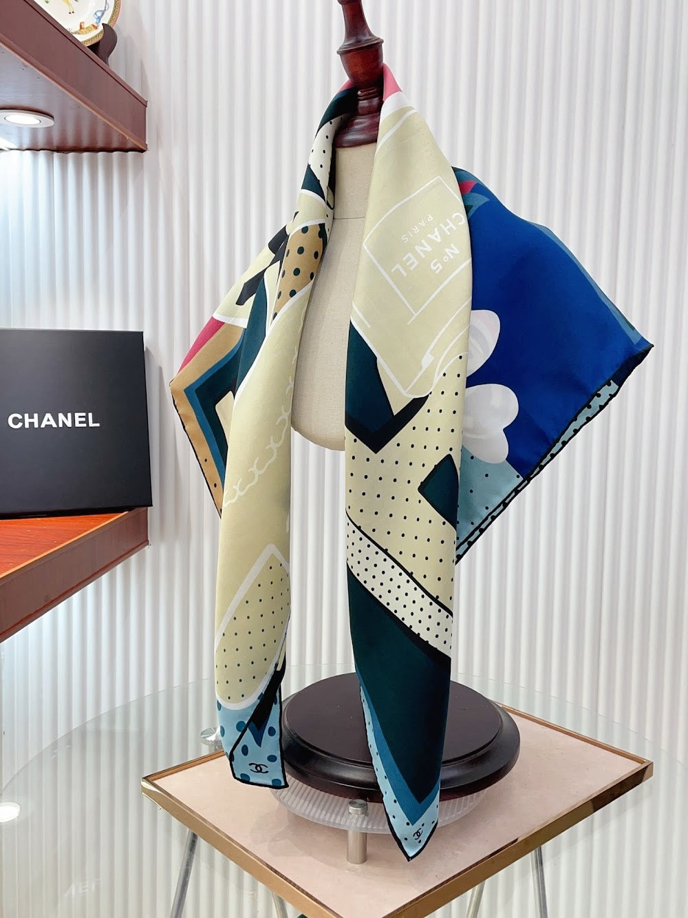 Dragons Bags Premium Designer Scarf --98979