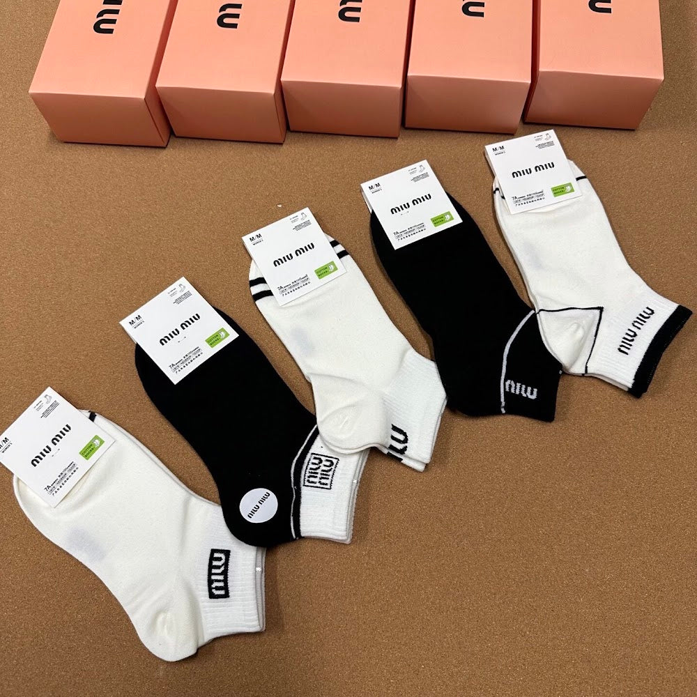 Dragons Bags Premium Luxury Socks --98448