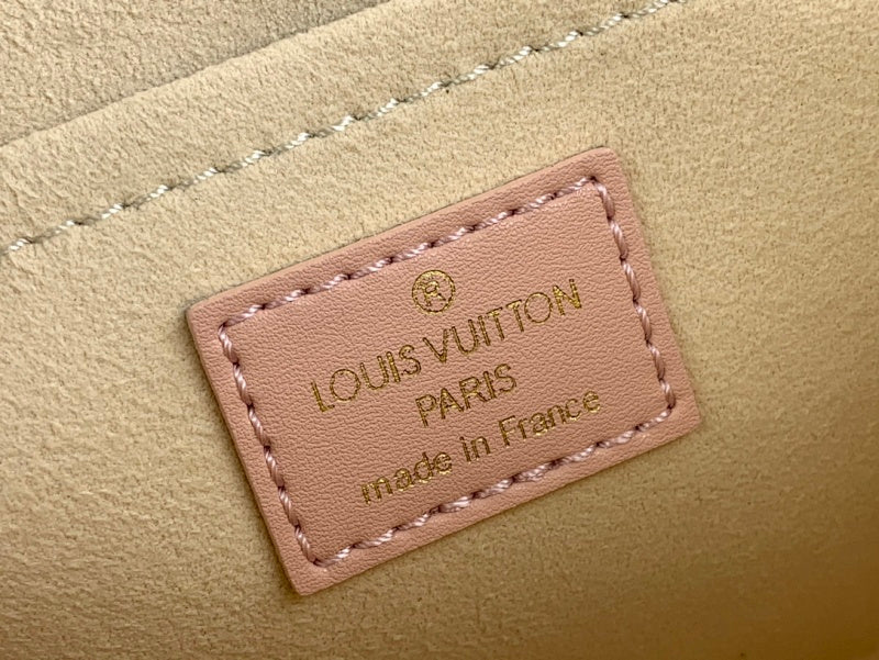 Dragons Bags ln Luxury Bag --68676