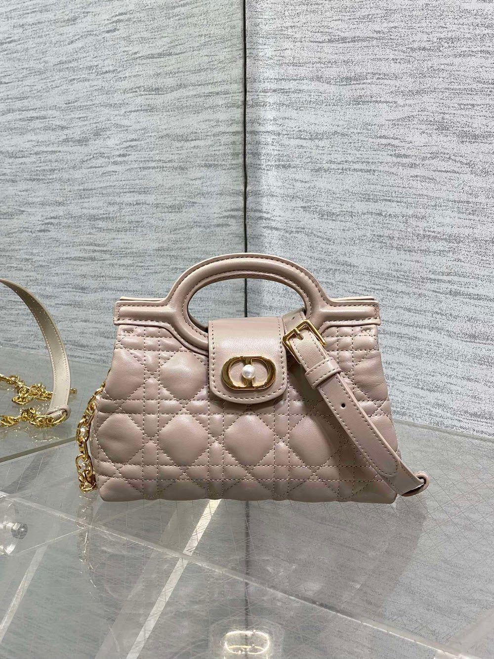 new-designer-premium-bags-nm16879