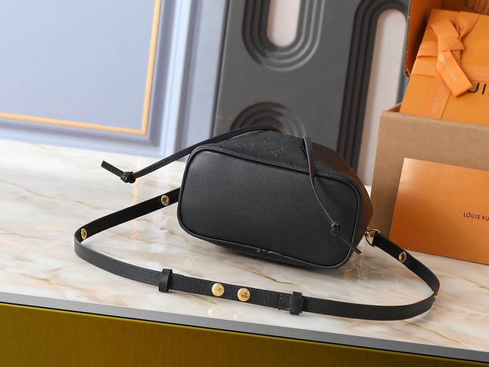 Dragons Bags ln Luxury Bag --81841