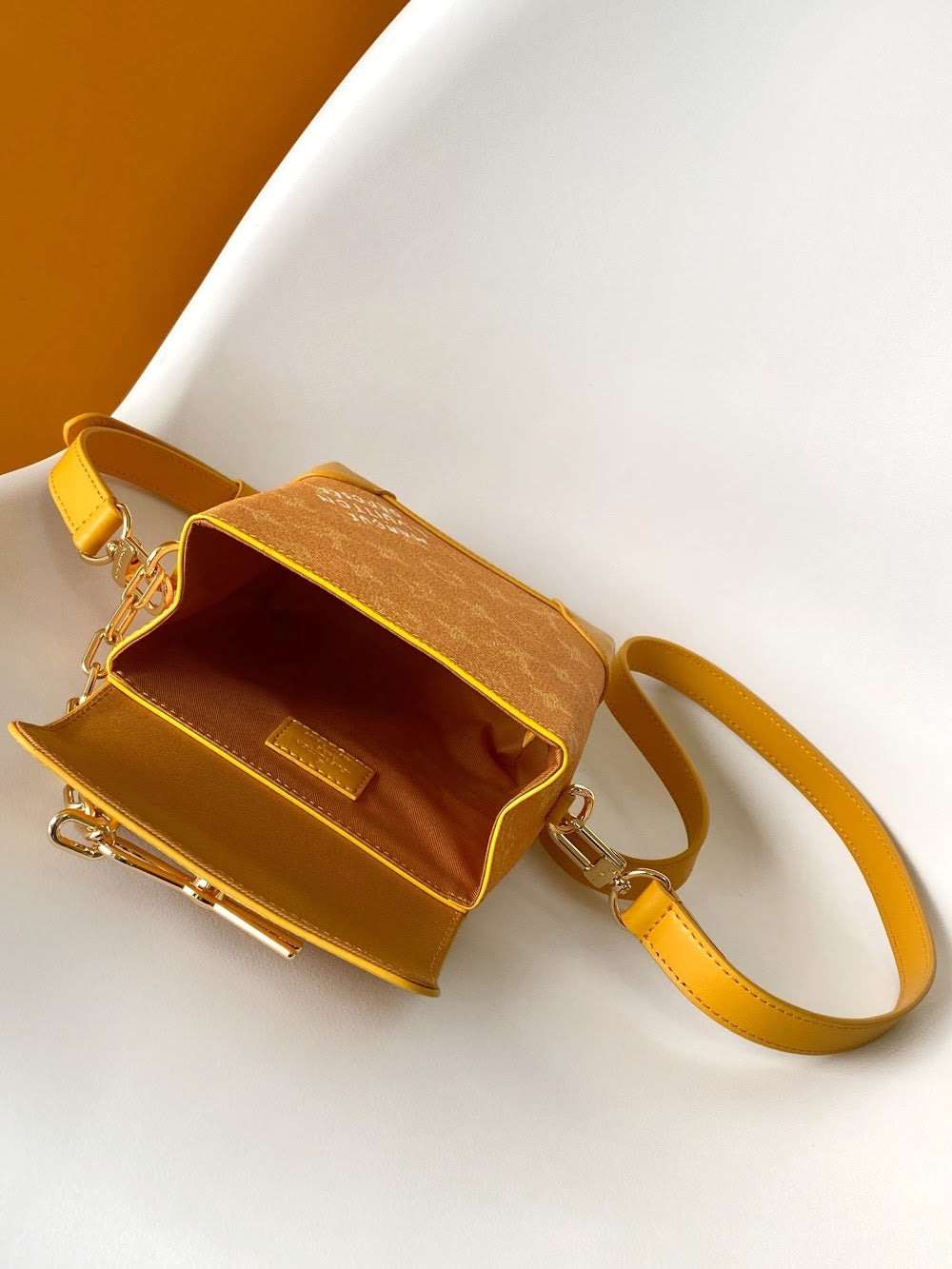 Dragons Bags ln Luxury Bag --81882