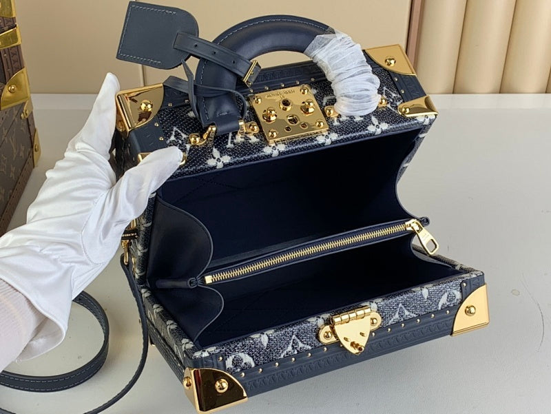 Dragons Bags ln Luxury Bag --68961