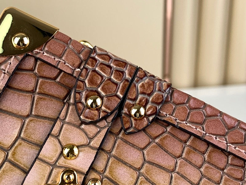 Dragons Bags ln Luxury Bag --68442