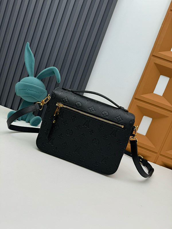 Dragons Bags ln Luxury Bag --81543