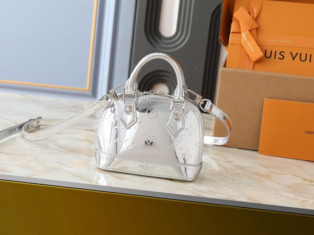 Dragons Bags ln Luxury Bag --77681
