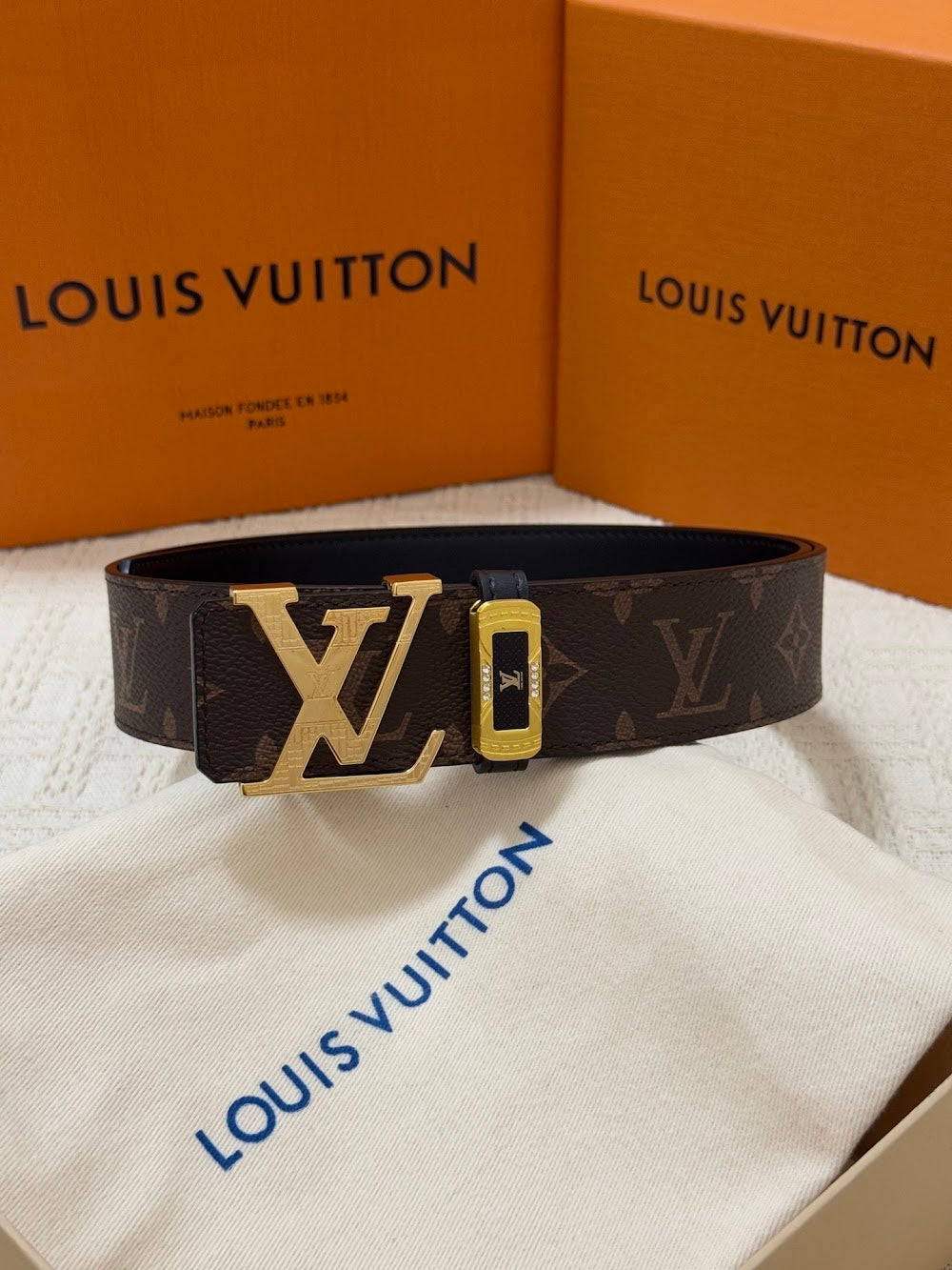 Dragons Bags ln Luxury Belt --107007