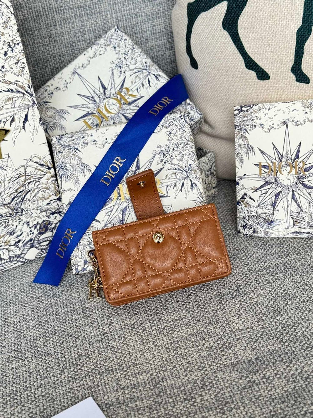 Dragons BagsDiorn Luxury Bag --114602