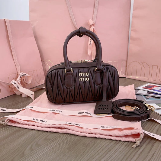 Dragons Bags Miun Miun Luxury Bag --123336