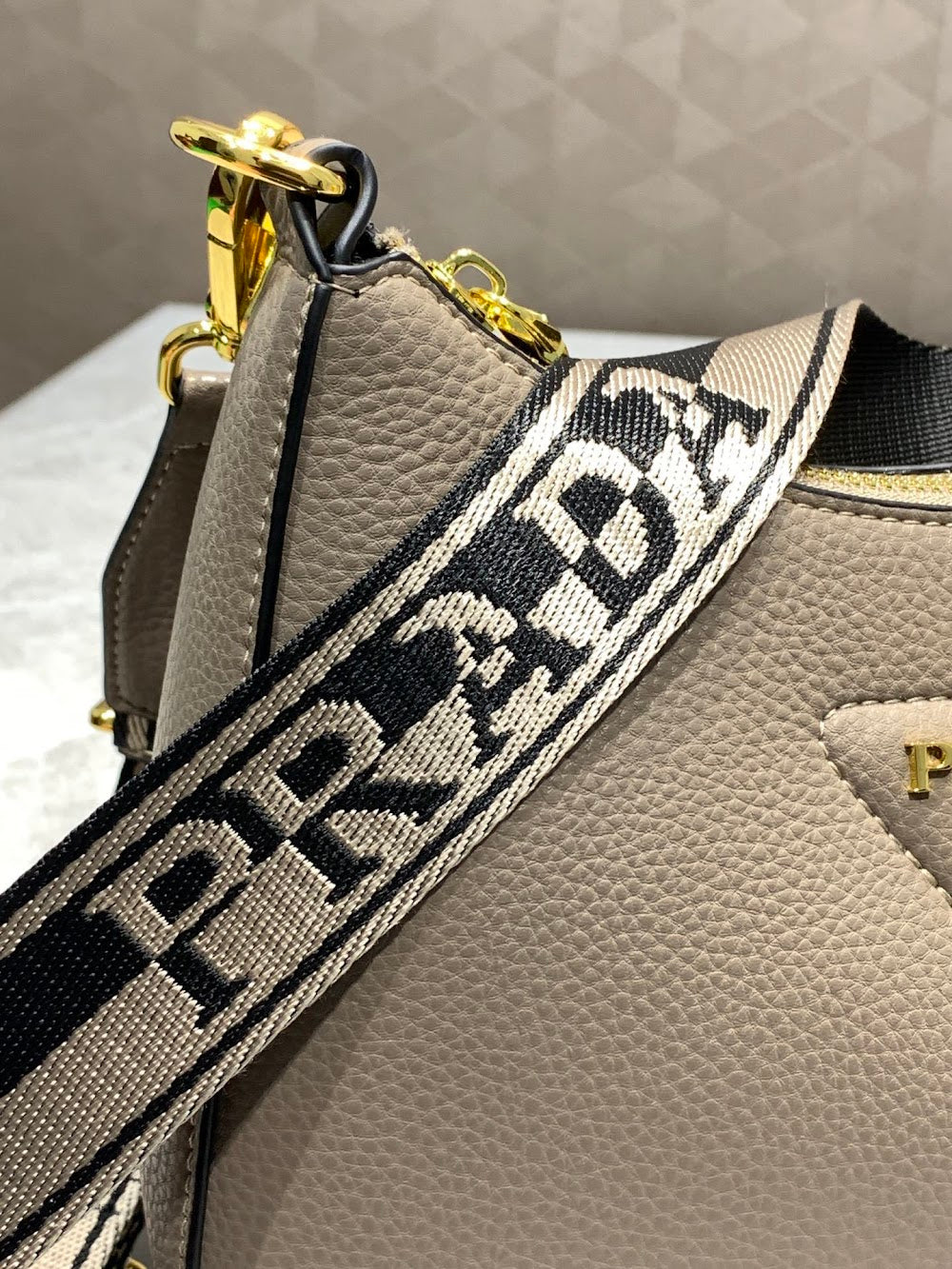 Dragons Bags pradn Luxury Bag --73321