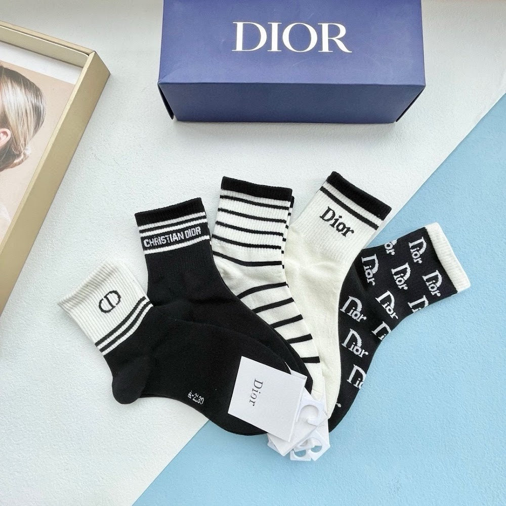 Dragons Bags Premium Luxury Socks --97645