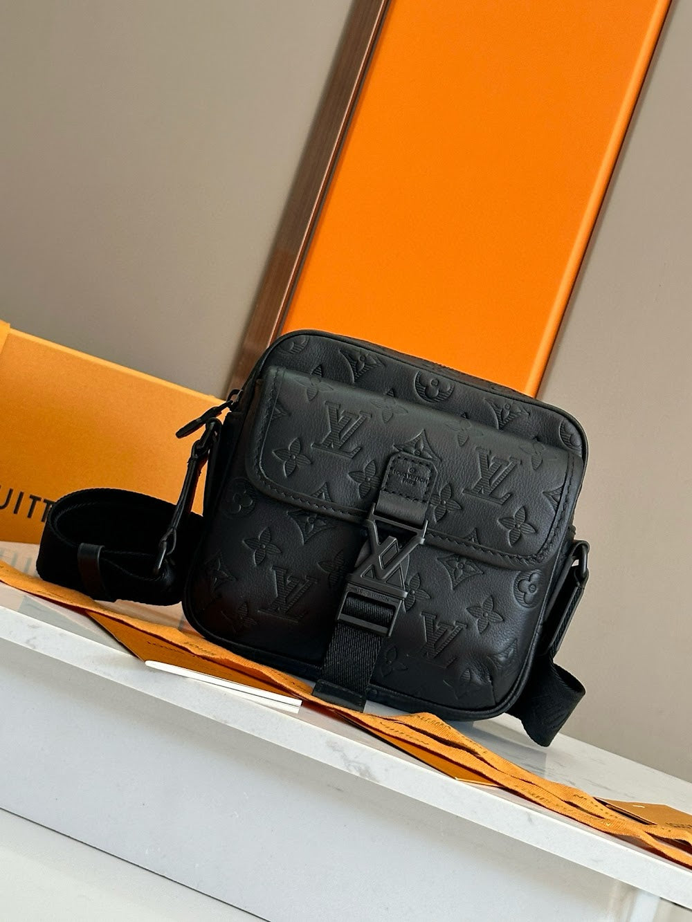 Dragons Bags ln Luxury Bag --70830