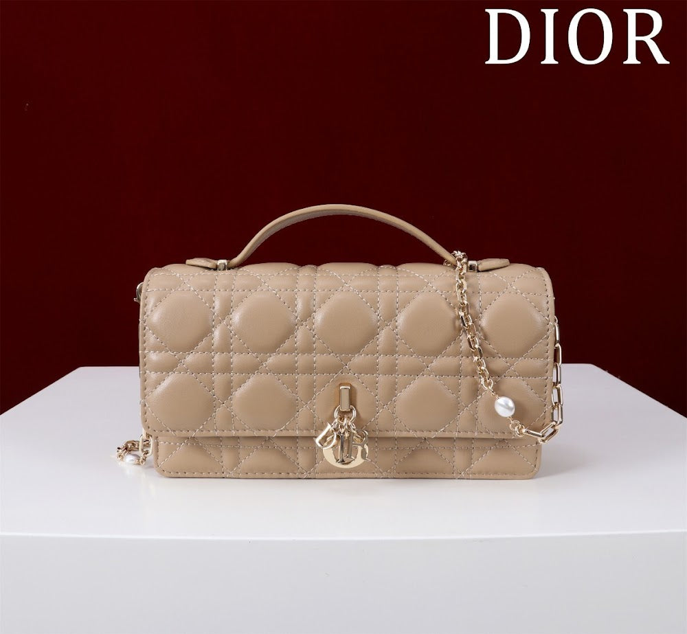 Dragons BagsDiorn Luxury Bag --116243