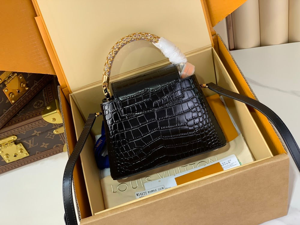 Dragons Bags ln Luxury Bag --95715