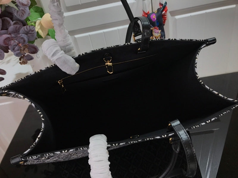 Dragons Bags ln Luxury Bag --59340
