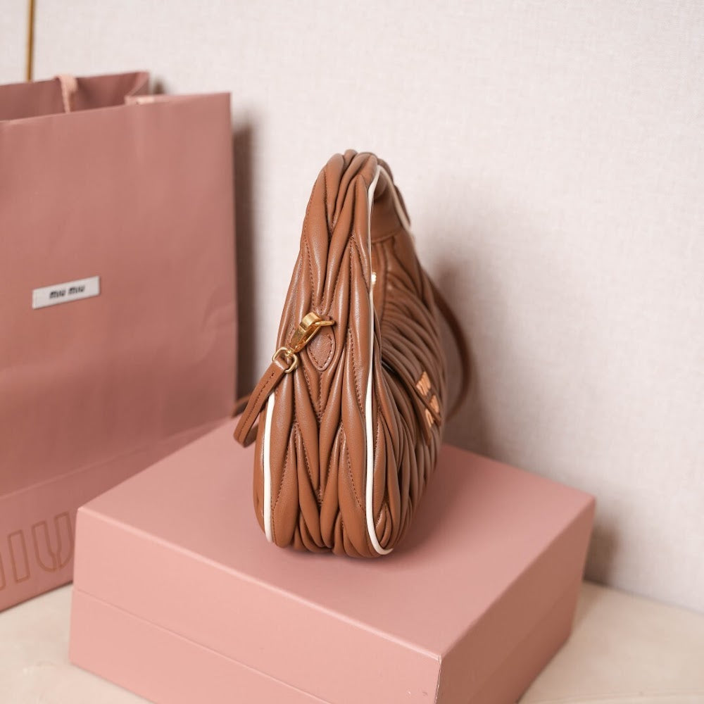 Dragons Bags Miun Miun Luxury Bag --123565