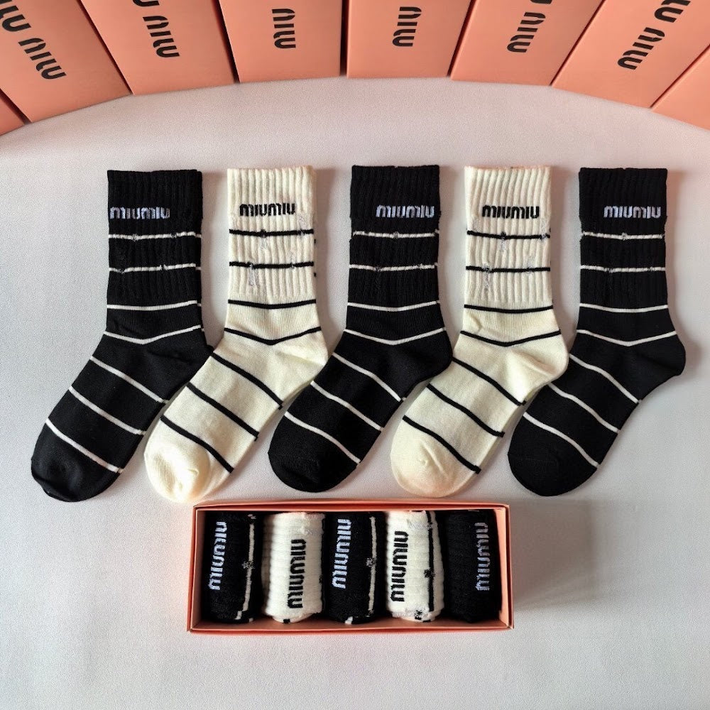 Dragons Bags Premium Luxury Socks --97942