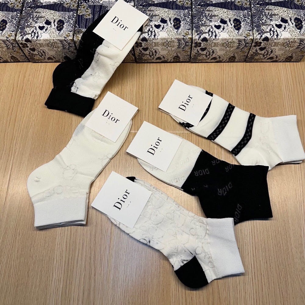 Dragons Bags Premium Luxury Socks --98293