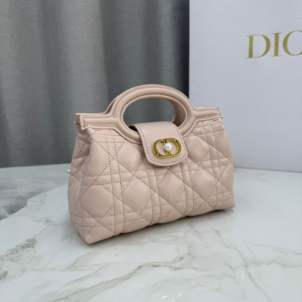 Dragons BagsDiorn Luxury Bag --115641