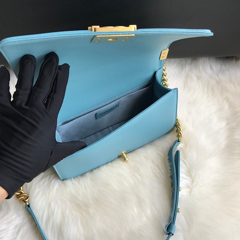new-luxury-designer-bags-nm9290