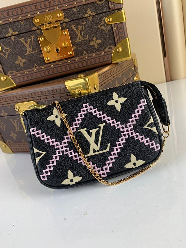 Dragons Bags ln Luxury Bag --67215