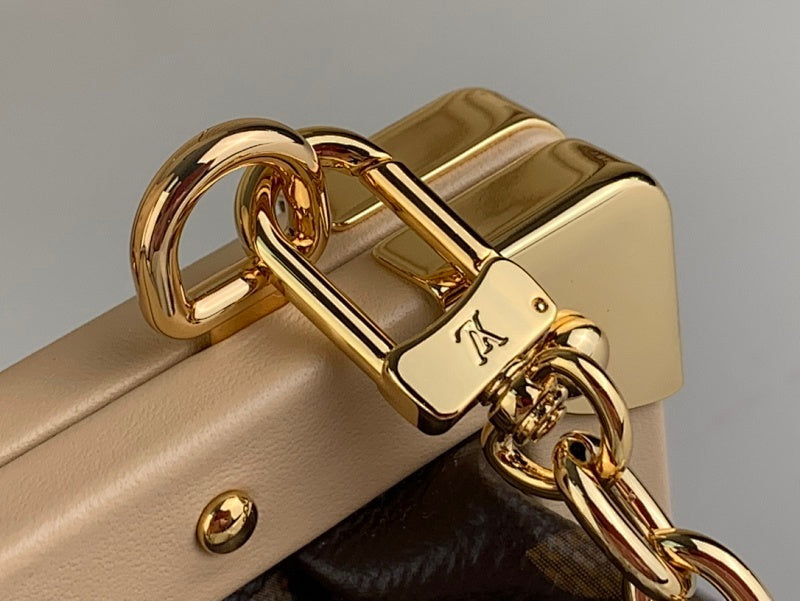 Dragons Bags ln Luxury Bag --61531